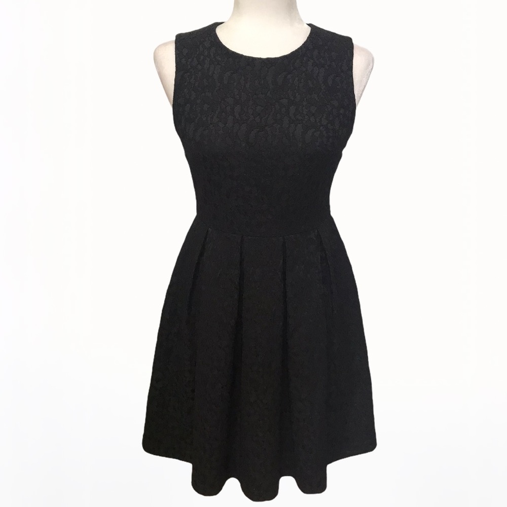 Vince Camuto Lace Fit & Flare Mini Dress - 2/4 - Picture 4 of 17